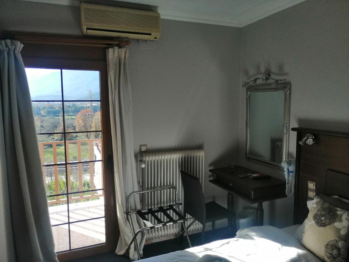 Liknon Hotel Kalampáka Luaran gambar